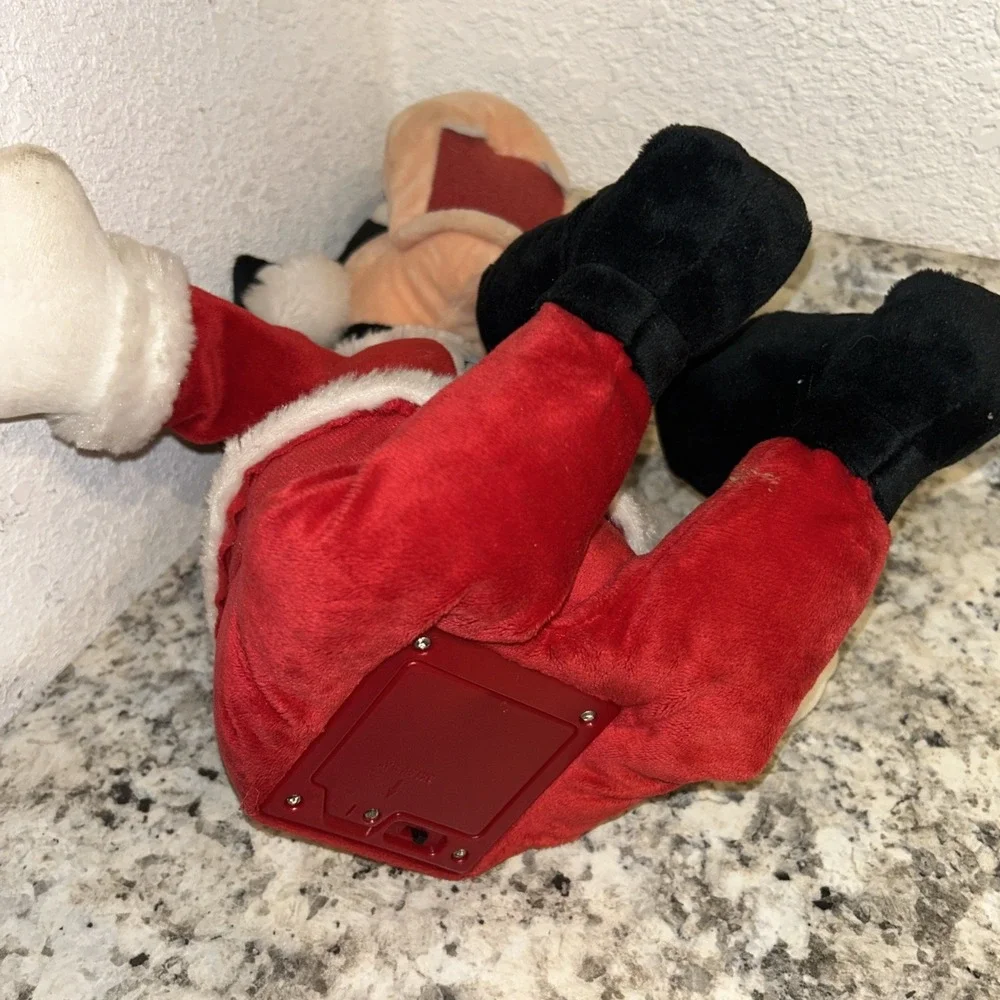 Disney Goofy Santa Tickle Here Talking Animated Singing Plush‎ Laughing READ